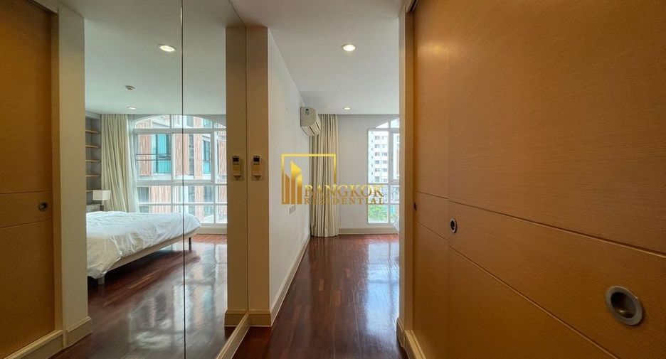 For rent 2 bedrooms apartment in Watthana, Bangkok