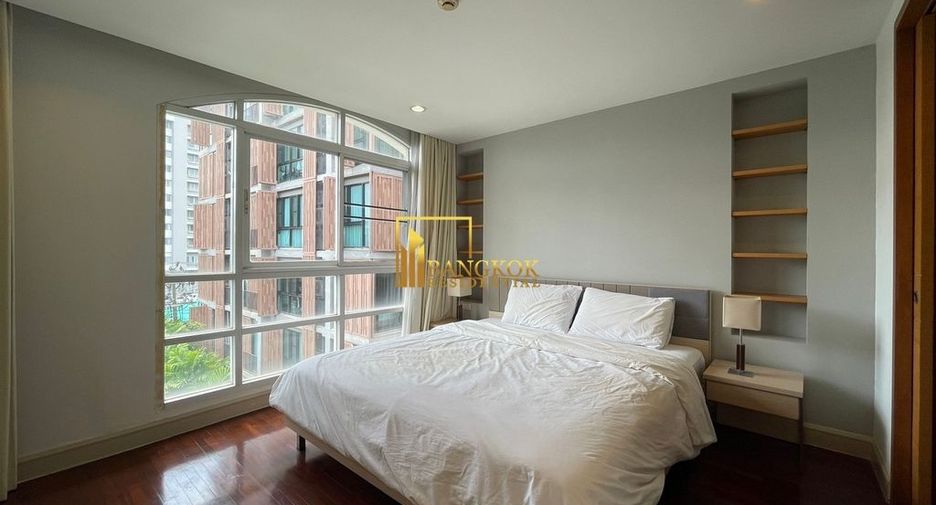 For rent 2 bedrooms apartment in Watthana, Bangkok
