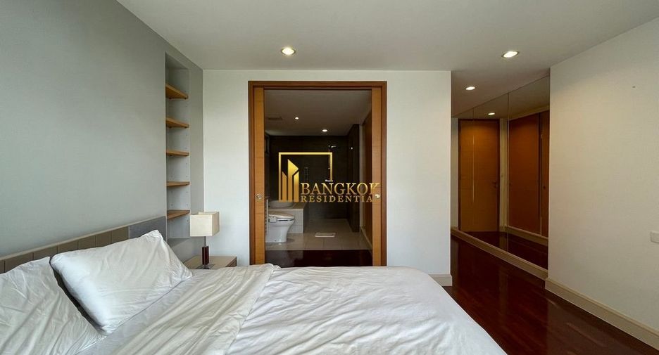 For rent 2 bedrooms apartment in Watthana, Bangkok