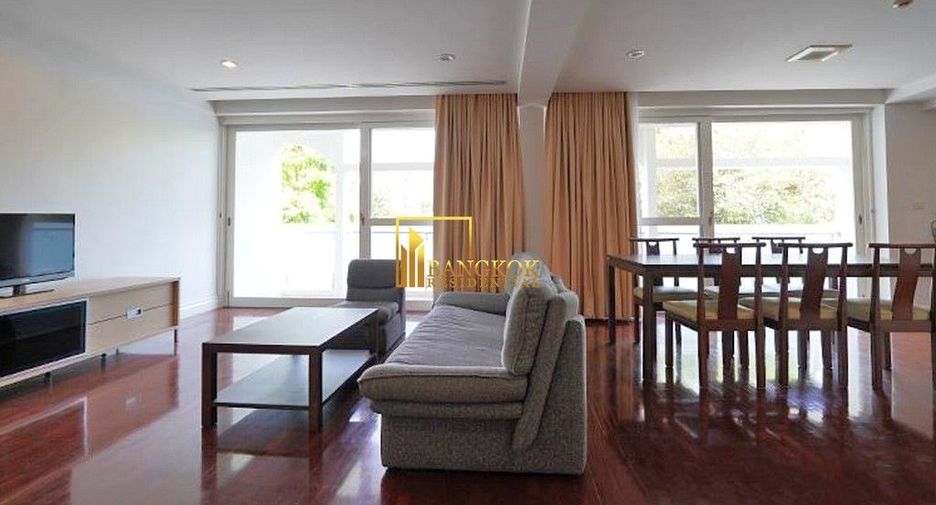 For rent 2 bedrooms apartment in Watthana, Bangkok