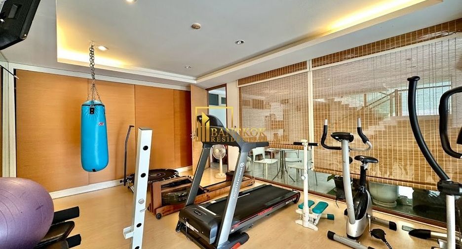 For rent 2 bedrooms apartment in Watthana, Bangkok