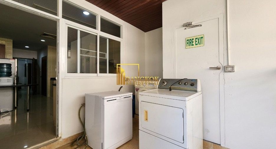 À louer 4 chambres appartement à Khlong Toei, Bangkok