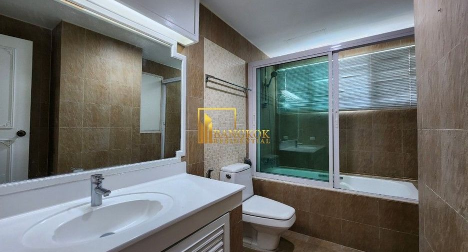 À louer 4 chambres appartement à Khlong Toei, Bangkok