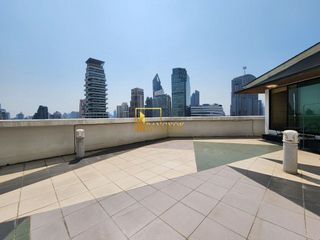 For rent 3 bedrooms apartment in Khlong Toei, Bangkok