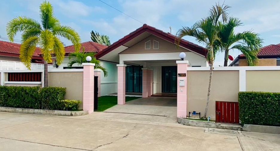 For rent and for sale 3 bedrooms house in Bang Lamung, Chonburi