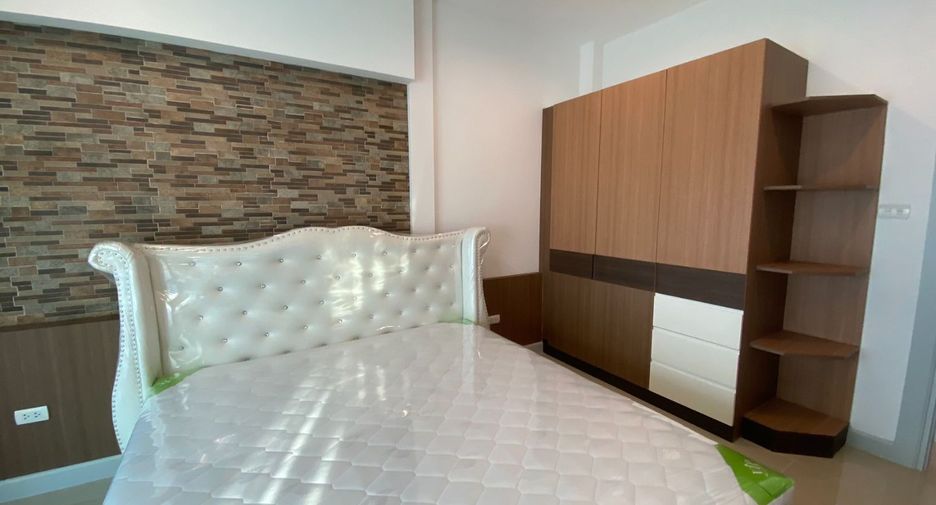 For rent and for sale 3 bedrooms house in Bang Lamung, Chonburi
