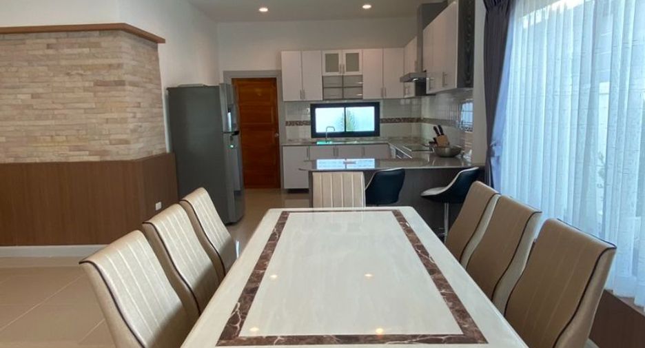 For rent and for sale 3 bedrooms house in Bang Lamung, Chonburi