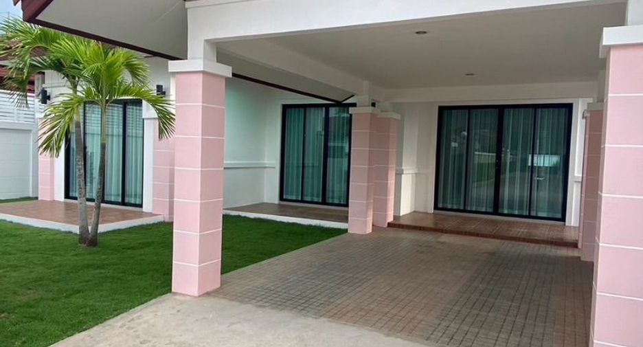 For rent and for sale 3 bedrooms house in Bang Lamung, Chonburi