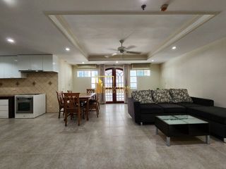 For rent 3 bedrooms apartment in Khlong Toei, Bangkok