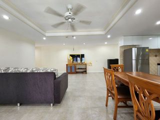 For rent 3 bedrooms apartment in Khlong Toei, Bangkok