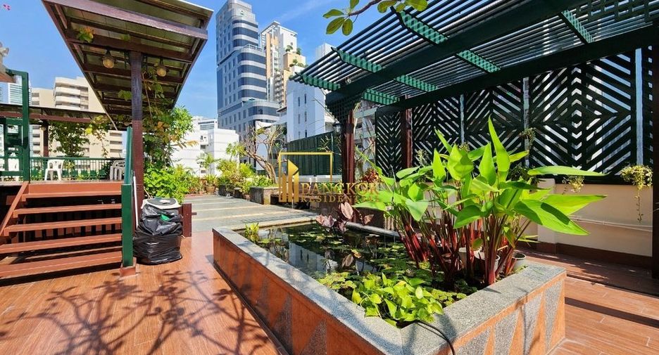 For rent 3 bedrooms apartment in Khlong Toei, Bangkok