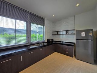 Haus zur Miete und zum Kauf mit 5 Zimmer in Prawet, Bangkok