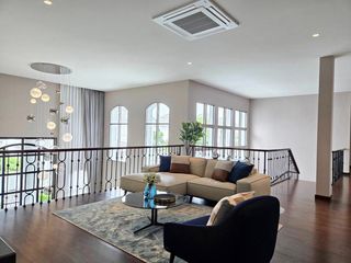 Haus zur Miete und zum Kauf mit 5 Zimmer in Prawet, Bangkok
