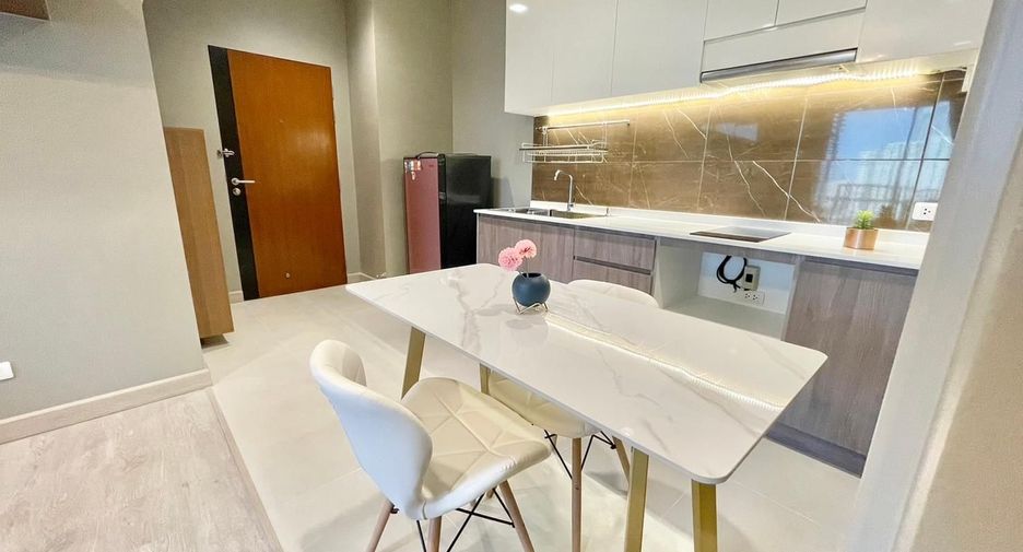 For sale 1 bed condo in Phaya Thai, Bangkok