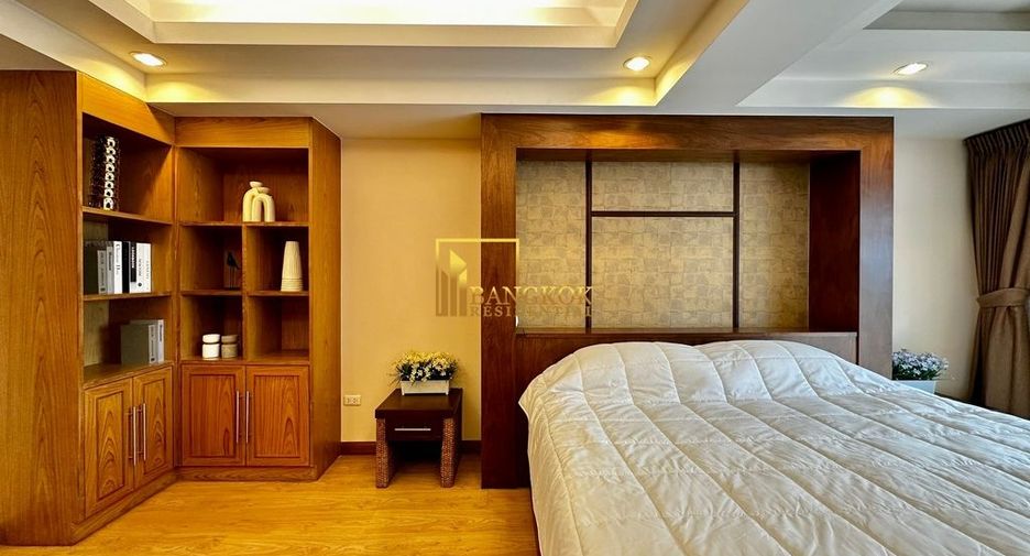 For rent 3 bedrooms apartment in Watthana, Bangkok