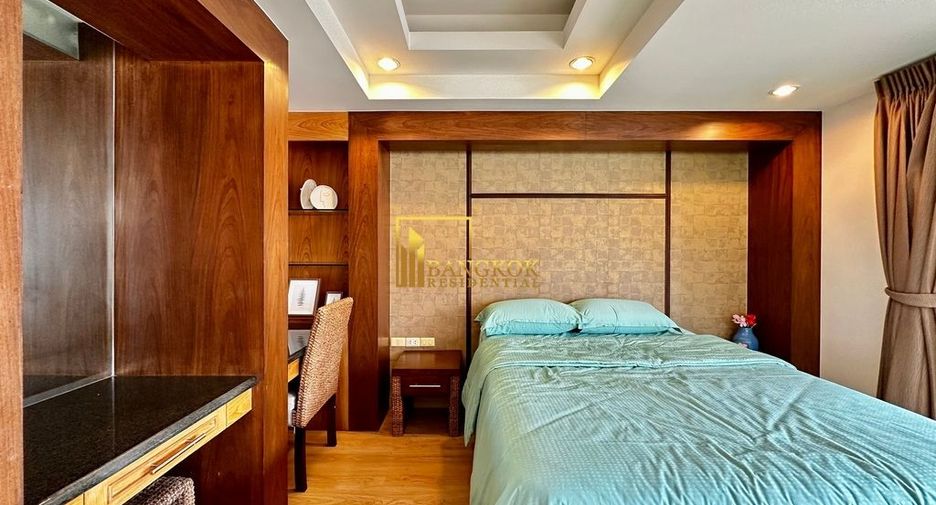 For rent 3 bedrooms apartment in Watthana, Bangkok