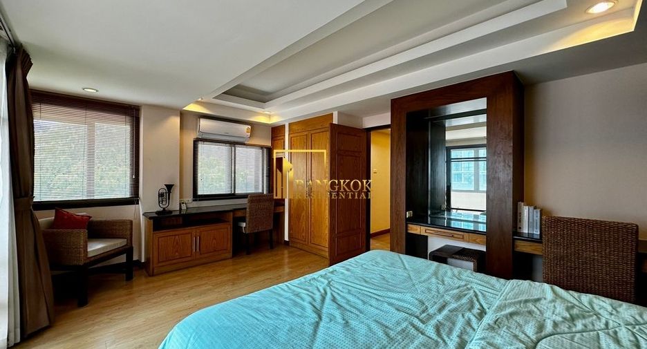 For rent 3 bedrooms apartment in Watthana, Bangkok