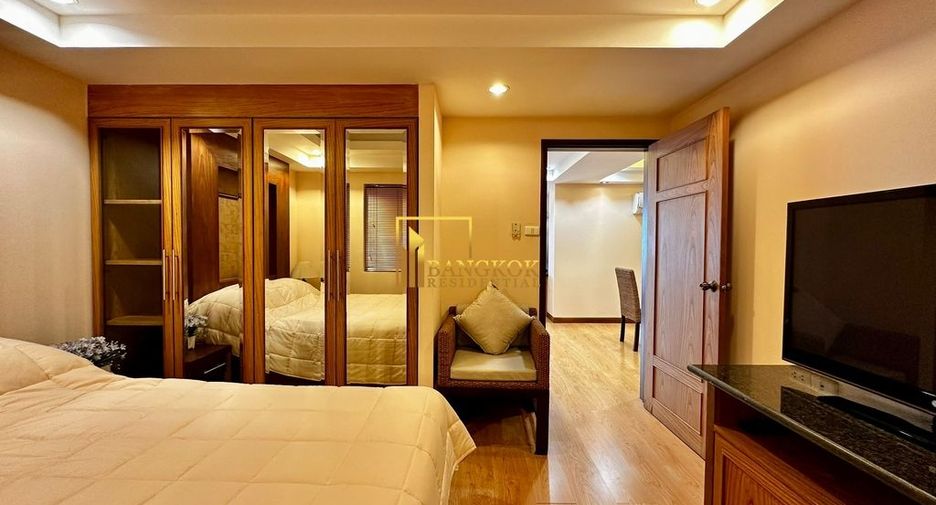 For rent 3 bedrooms apartment in Watthana, Bangkok
