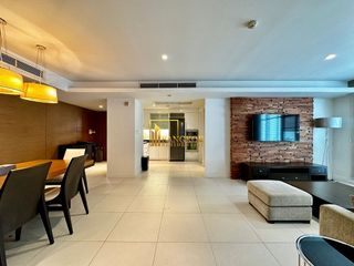 Condo en alquiler de 3 habitaciones en Watthana, Bangkok