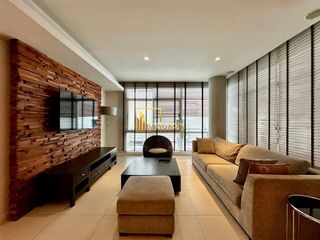 Condo en alquiler de 3 habitaciones en Watthana, Bangkok
