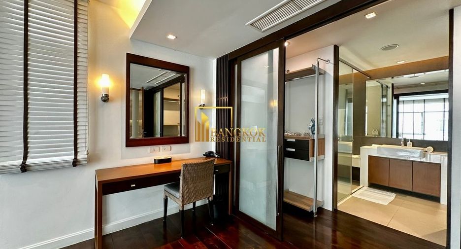 Condo en alquiler de 3 habitaciones en Watthana, Bangkok