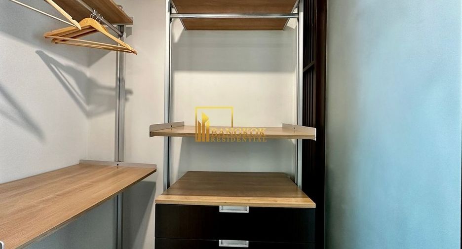 Condo en alquiler de 3 habitaciones en Watthana, Bangkok