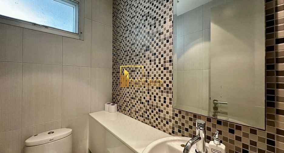 Condo en alquiler de 3 habitaciones en Watthana, Bangkok