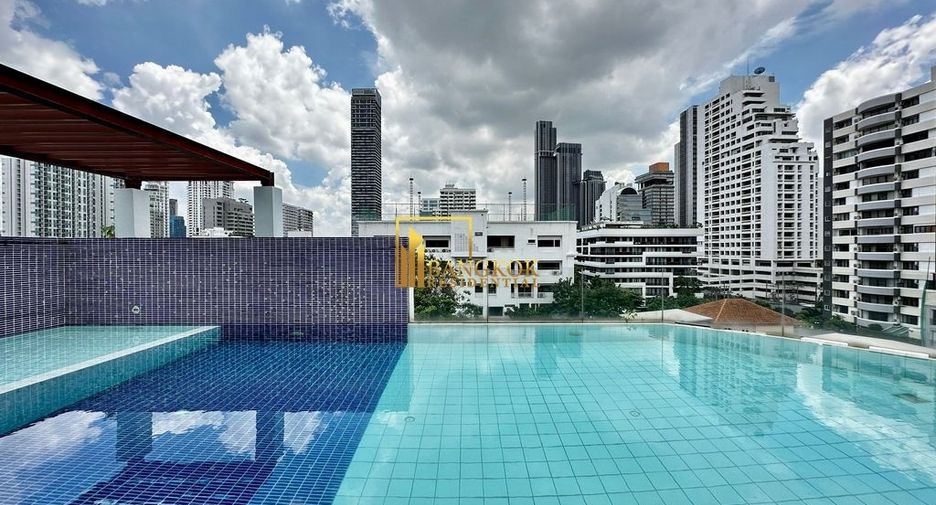 Condo en alquiler de 3 habitaciones en Watthana, Bangkok