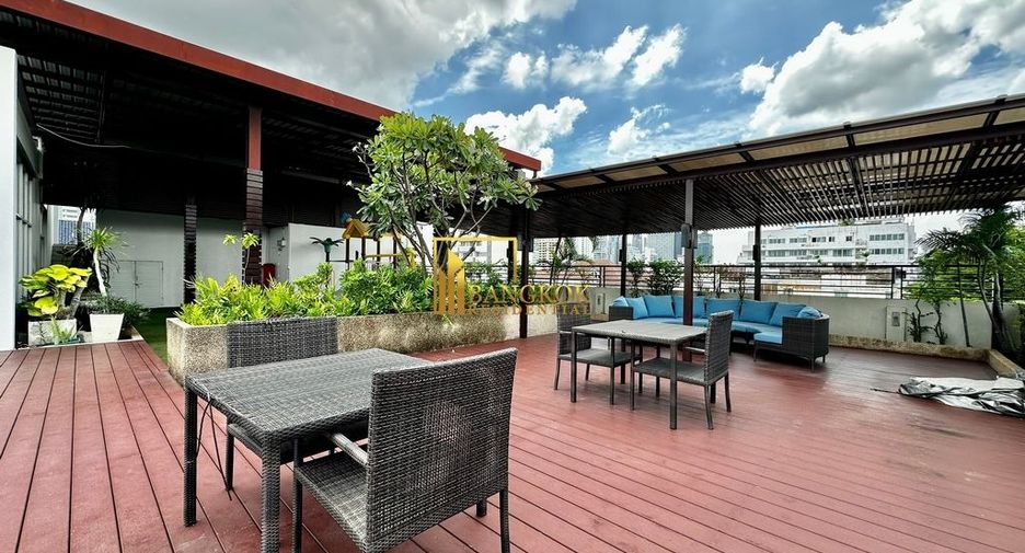 Condo en alquiler de 3 habitaciones en Watthana, Bangkok