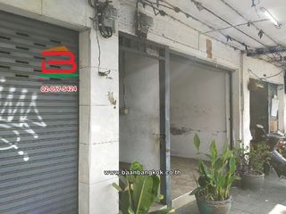 For sale 4 bedrooms retail Space in Ratchathewi, Bangkok