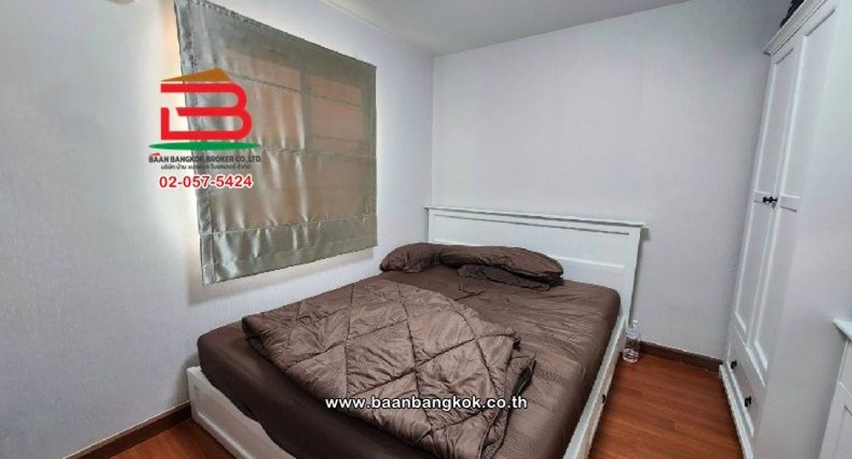 For sale 4 bedrooms townhouse in Sai Mai, Bangkok