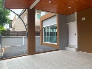 For sale 3 bedrooms house in Khlong Sam Wa, Bangkok