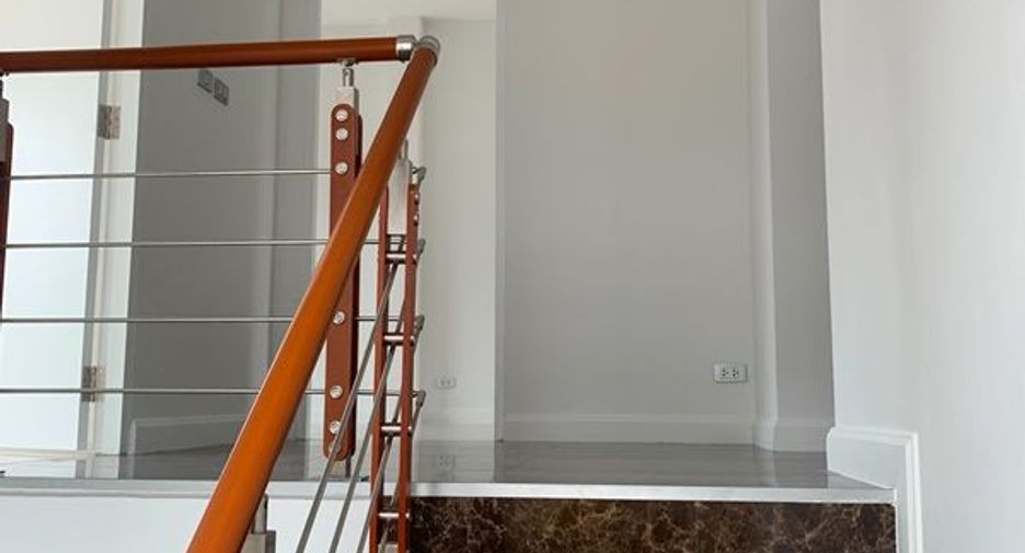 For sale 3 bedrooms house in Khlong Sam Wa, Bangkok