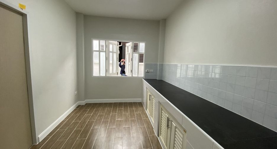 Haus zum Kauf mit 3 Zimmer in Bang Khen, Bangkok