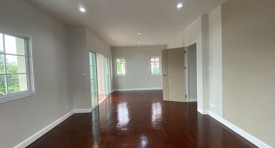 Haus zum Kauf mit 3 Zimmer in Bang Khen, Bangkok