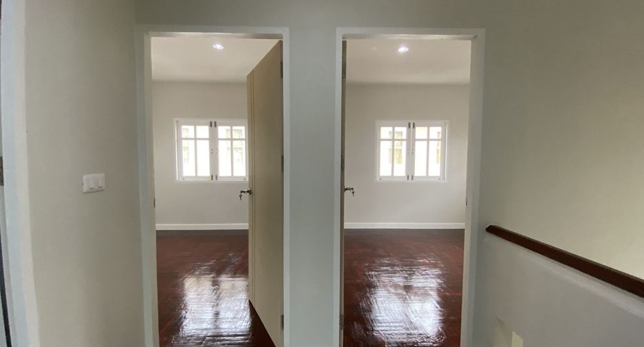 Haus zum Kauf mit 3 Zimmer in Bang Khen, Bangkok