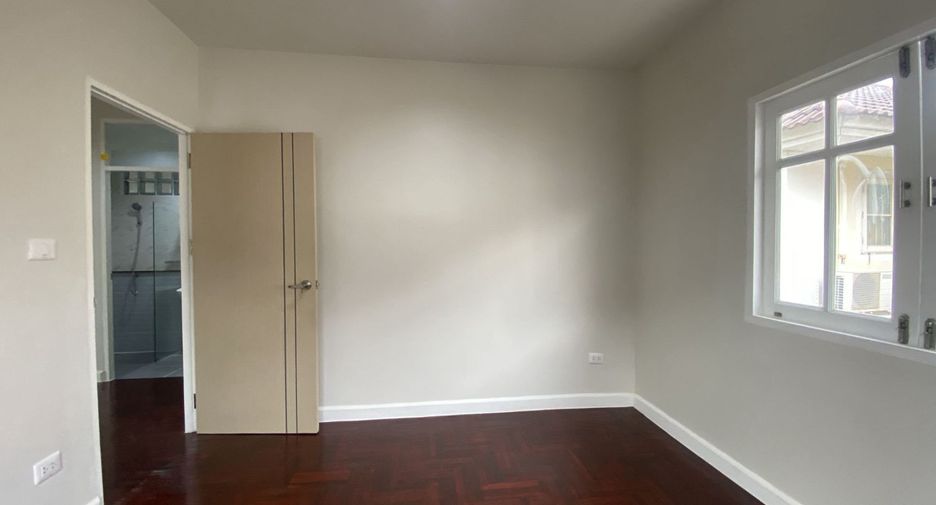 Haus zum Kauf mit 3 Zimmer in Bang Khen, Bangkok