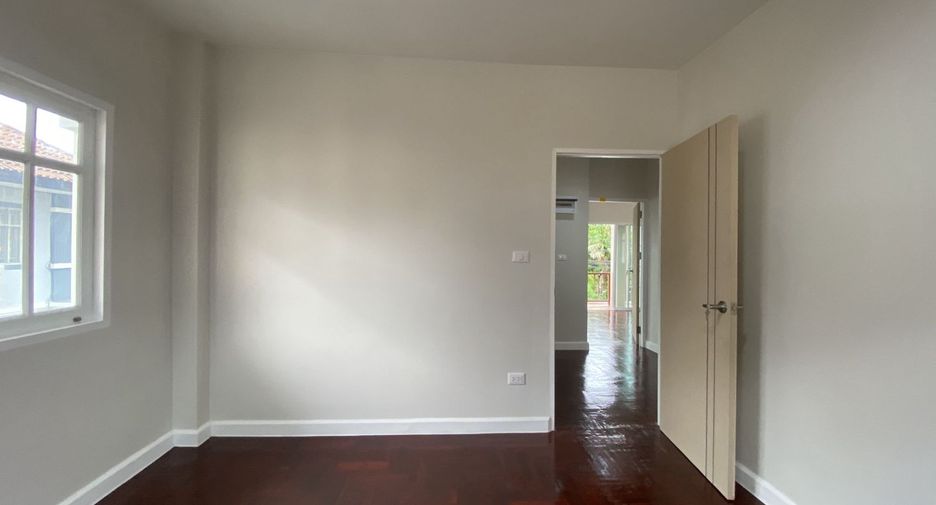 Haus zum Kauf mit 3 Zimmer in Bang Khen, Bangkok