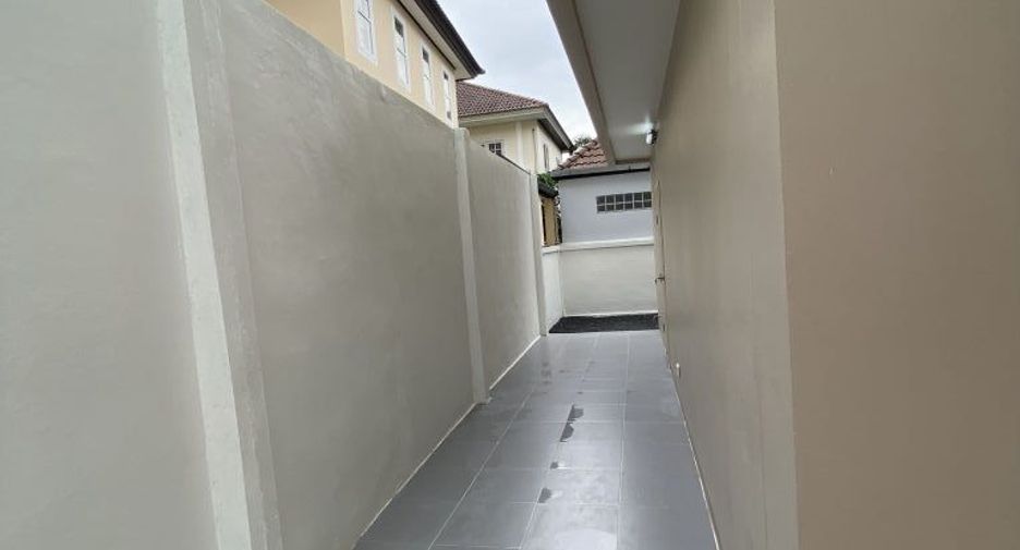Haus zum Kauf mit 3 Zimmer in Bang Khen, Bangkok