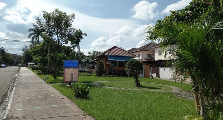 Haus zum Kauf mit 3 Zimmer in Bang Khen, Bangkok