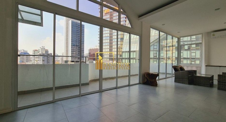 Wohnung zur Miete mit 3 Zimmer in Watthana, Bangkok