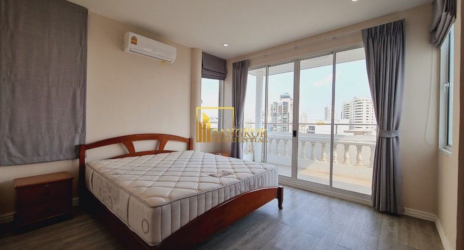Wohnung zur Miete mit 3 Zimmer in Watthana, Bangkok