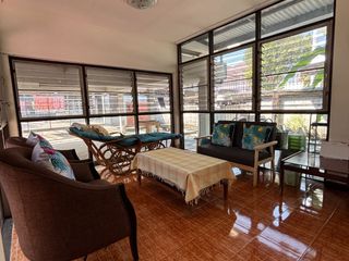 For sale 3 ベッドルーム house in Phra Khanong, Bangkok