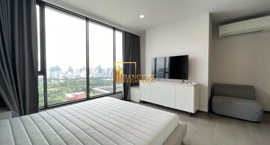 For rent 3 bedrooms condo in Khlong Toei, Bangkok