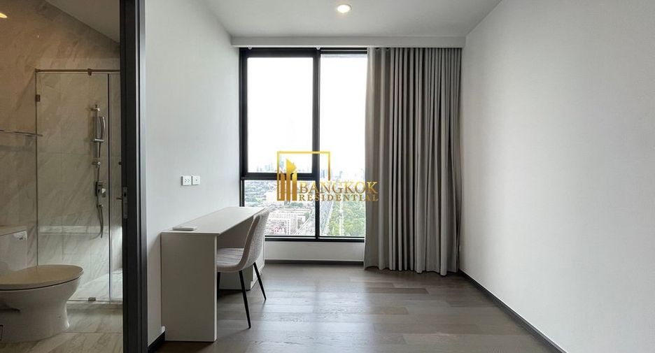 For rent 3 bedrooms condo in Khlong Toei, Bangkok
