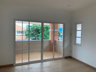 出售 3 卧室 独立屋 在 Khlong Sam Wa, 曼谷