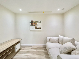 For sale 4 bedrooms condo in Khlong Toei, Bangkok