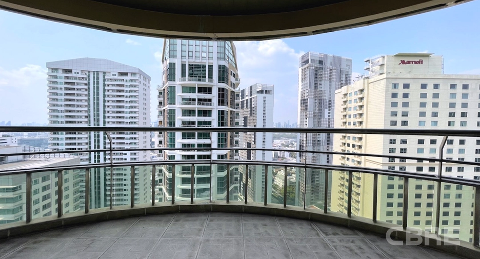 Wohnung zum Kauf mit 4 Zimmer in Khlong Toei, Bangkok