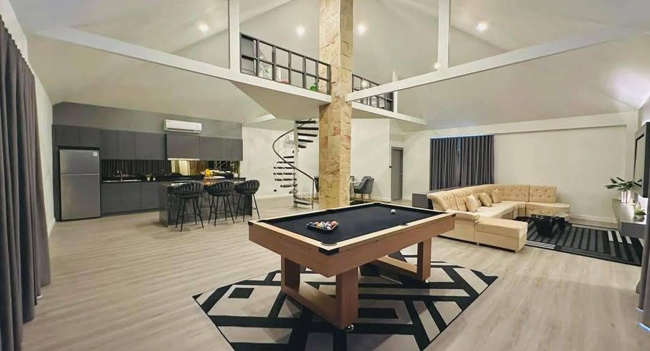 For sale 3 bedrooms villa in Bang Lamung, Chonburi