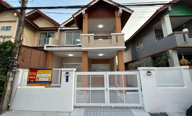 For sale 3 bedrooms house in Bang Khen, Bangkok